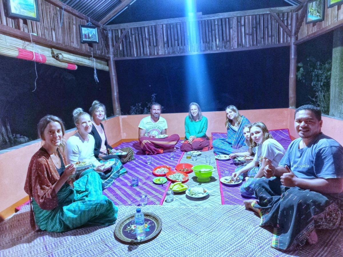 Sun Rice Homestay Ruteng Exterior photo