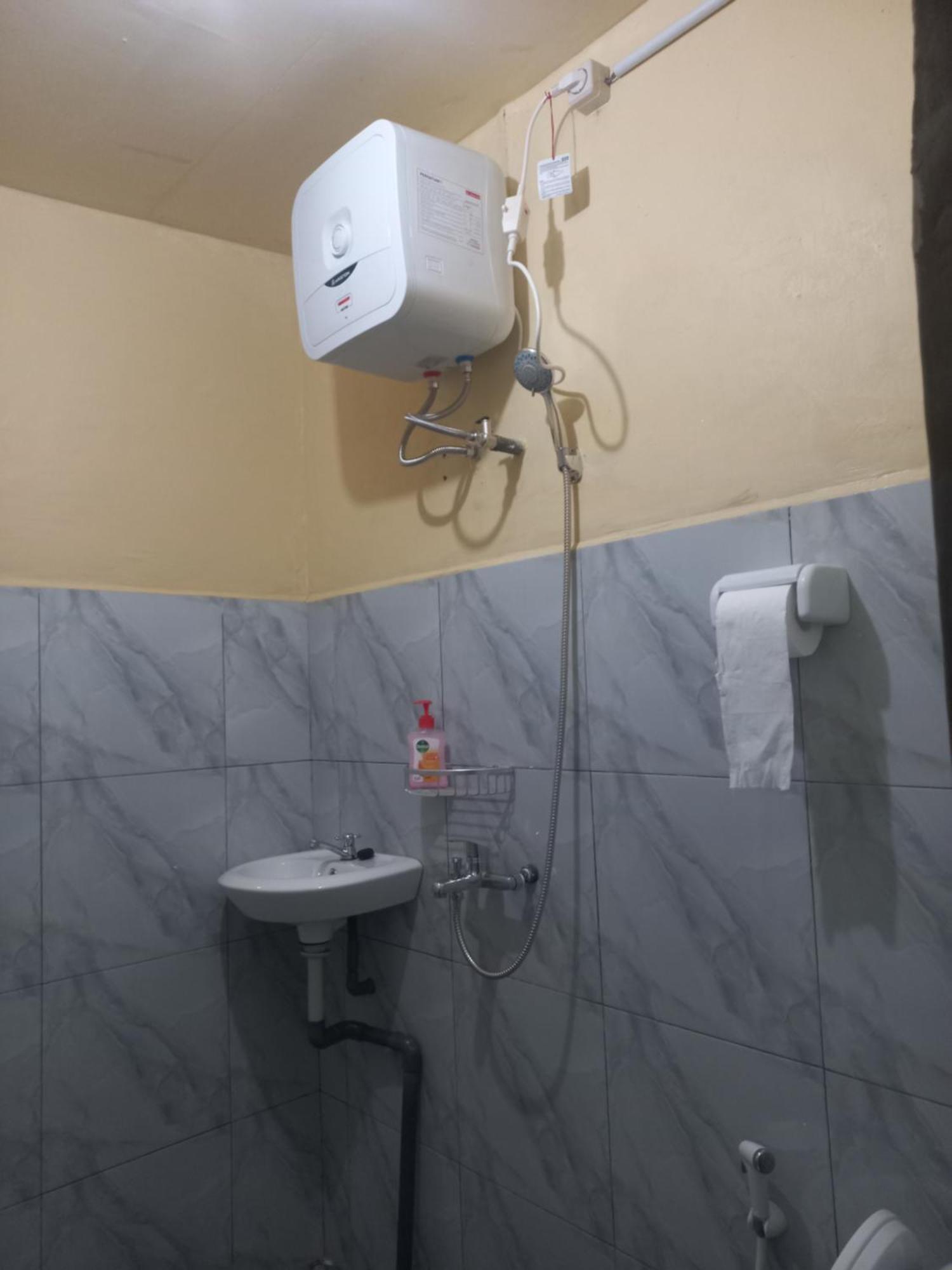 Sun Rice Homestay Ruteng Room photo